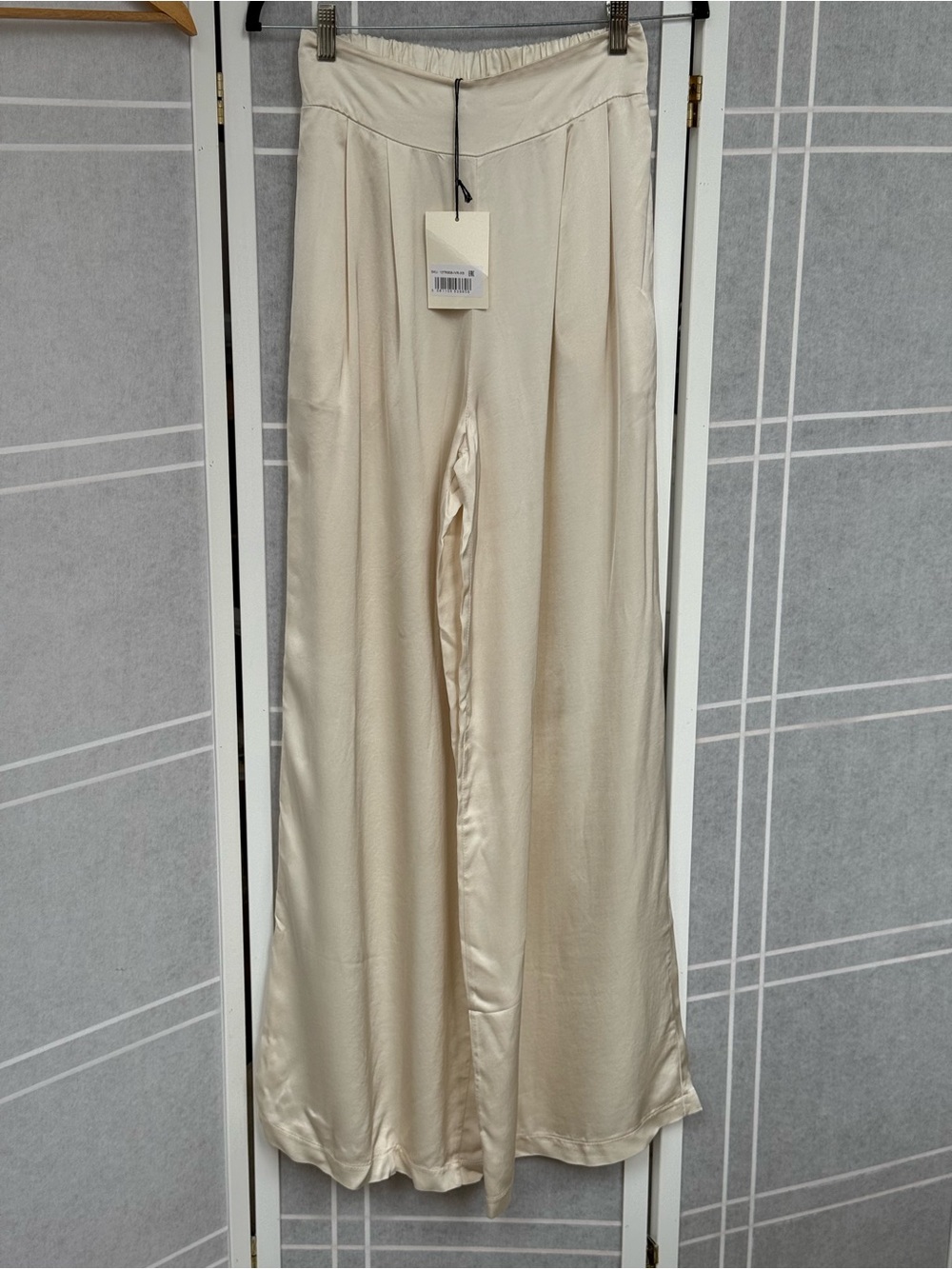 BNWT JAKI pleated elastic waist satin trousers